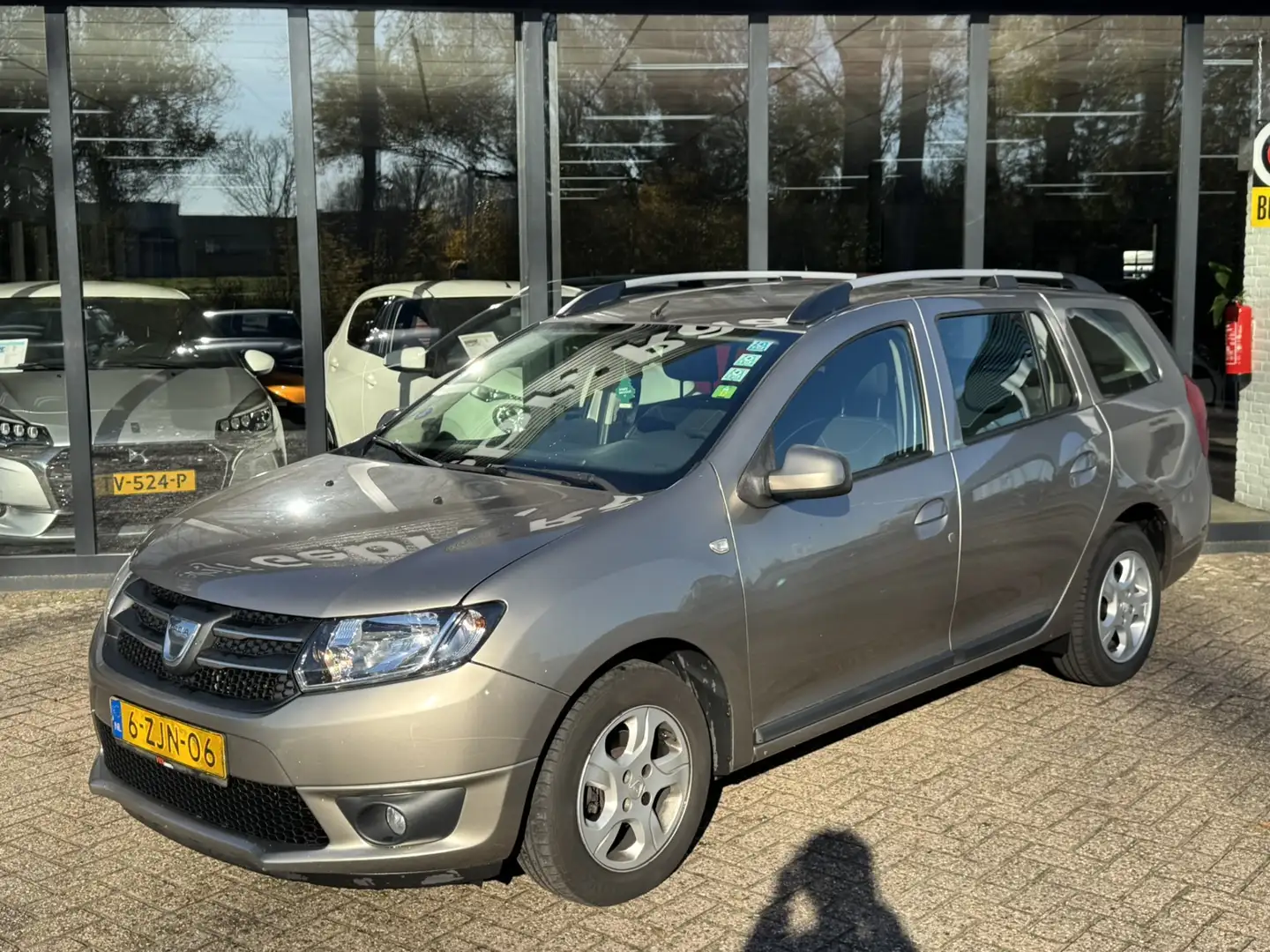 Dacia Logan MCV 0.9 TCe Prestige*Navi*Airco*EXPORT/EX.BPM* Brun - 2