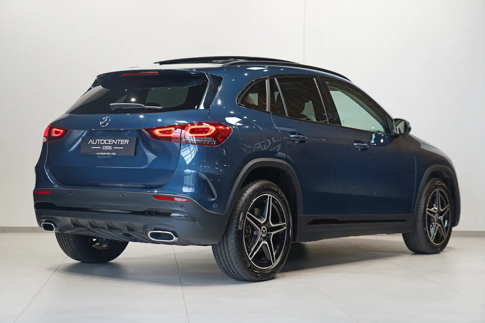 Mercedes-Benz GLA 250 e AMG ✅ PANO ✅ DISTRONIC ✅ 360 CAM ✅ MULTIBEAM ✅ N Blau - 2