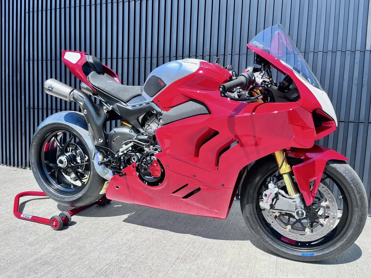 Ducati Panigale V4 R Червоний - 1