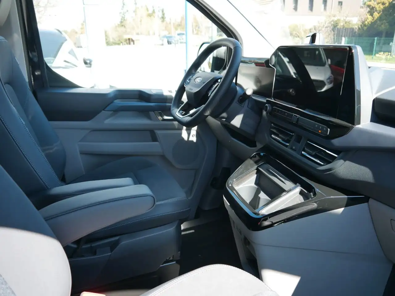 Ford Tourneo Custom Active AWD Matrix AHZV Panorama 13