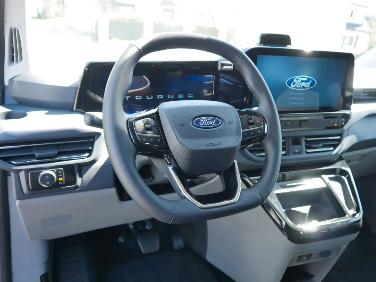 Ford Tourneo Custom Active AWD Matrix AHZV Panorama 12