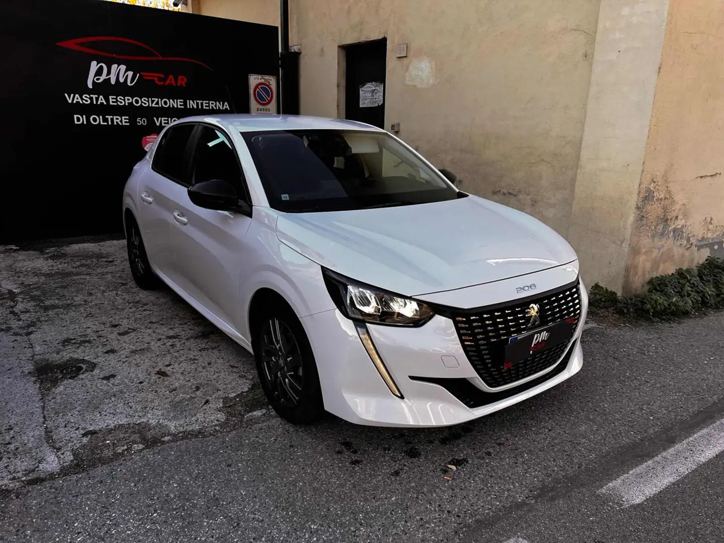 Peugeot 208 PureTech 75 Stop&Start 5 porte Active Pack Weiß - 2