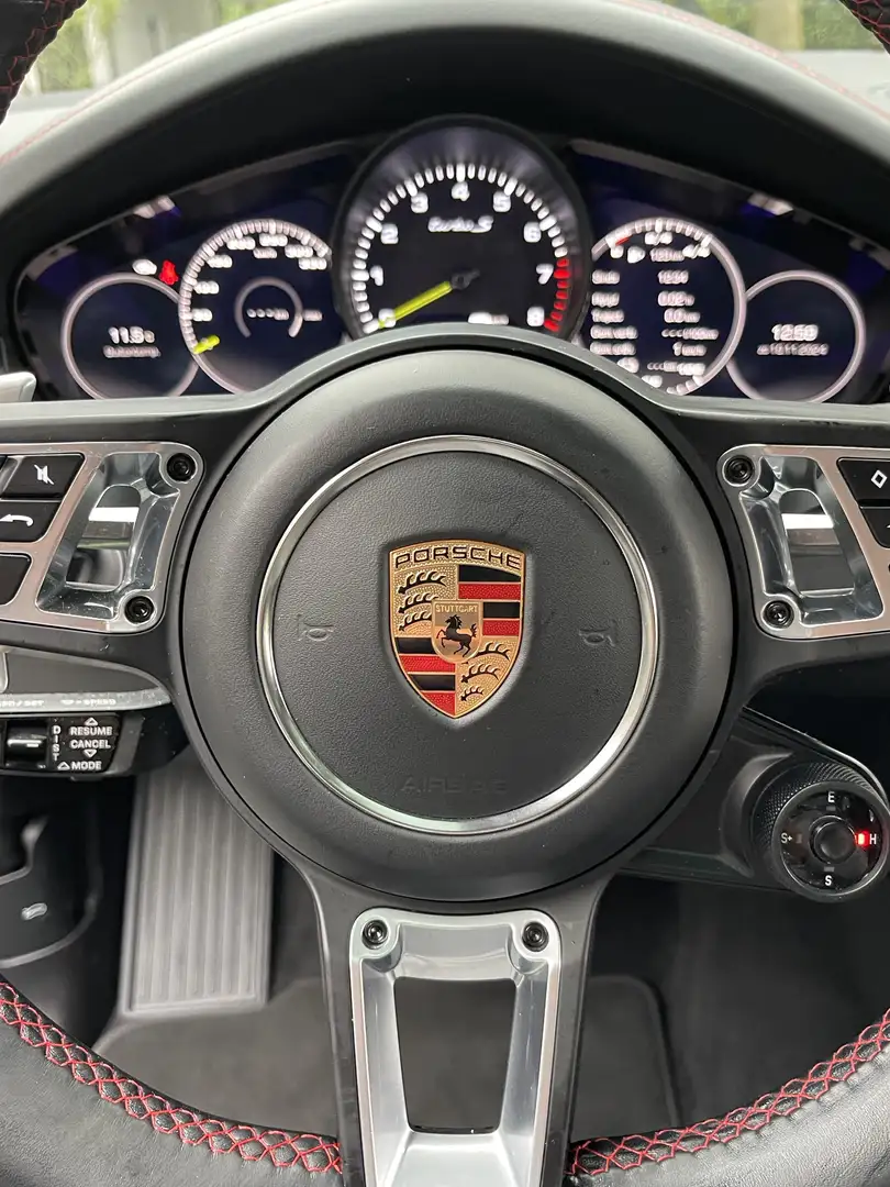 Porsche Cayenne 4.0 turbo  se hybrid Zwart - 2