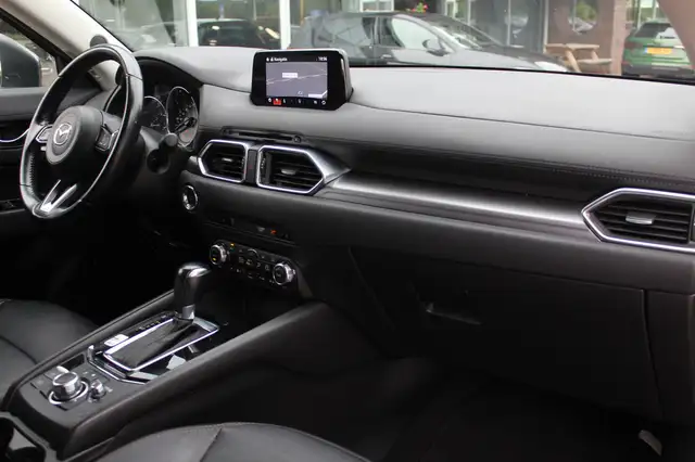 Mazda CX-5 view 9