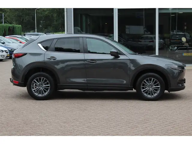 Mazda CX-5 view 3