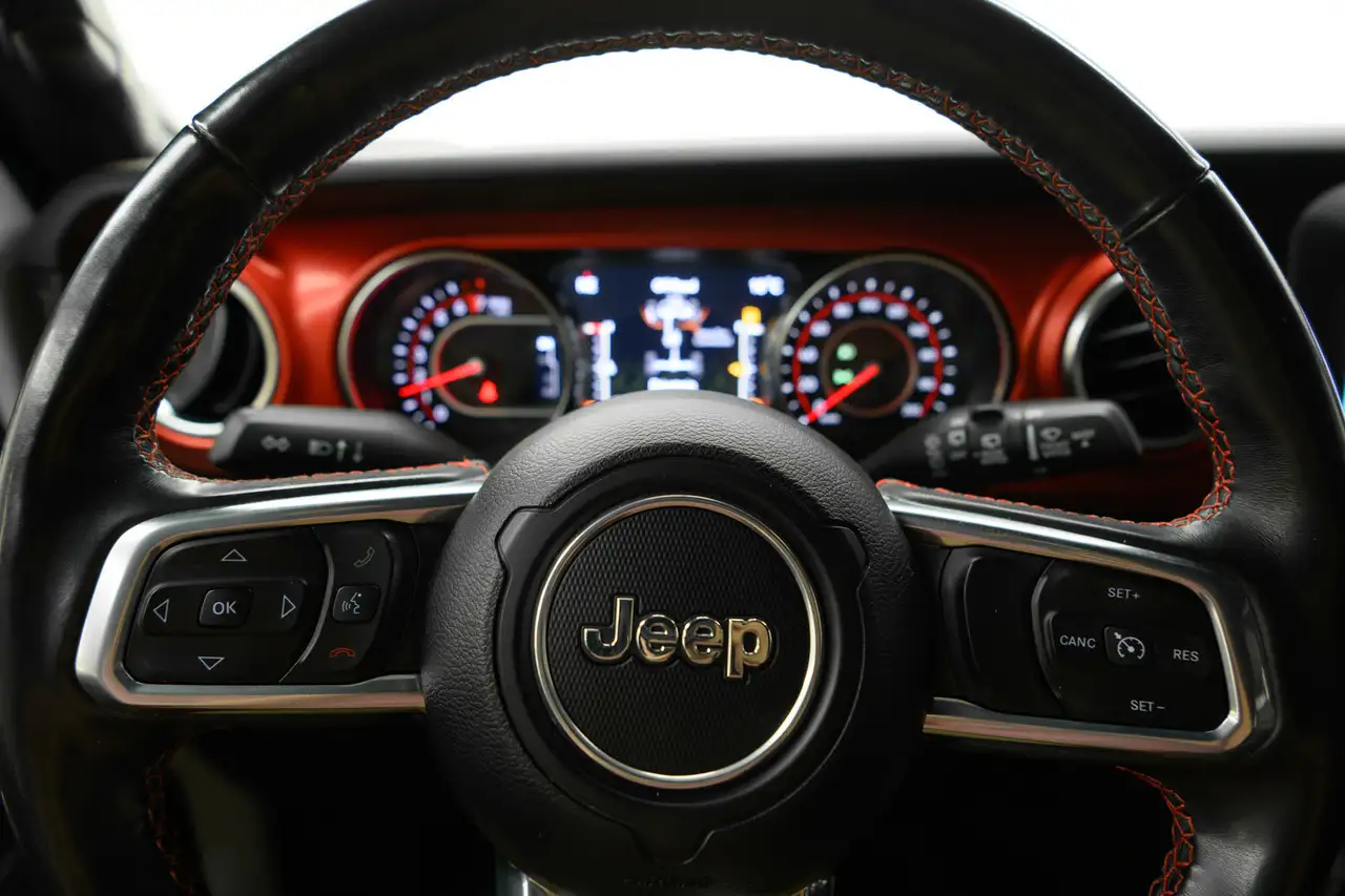 Jeep Wrangler снимка Jeep Wrangler