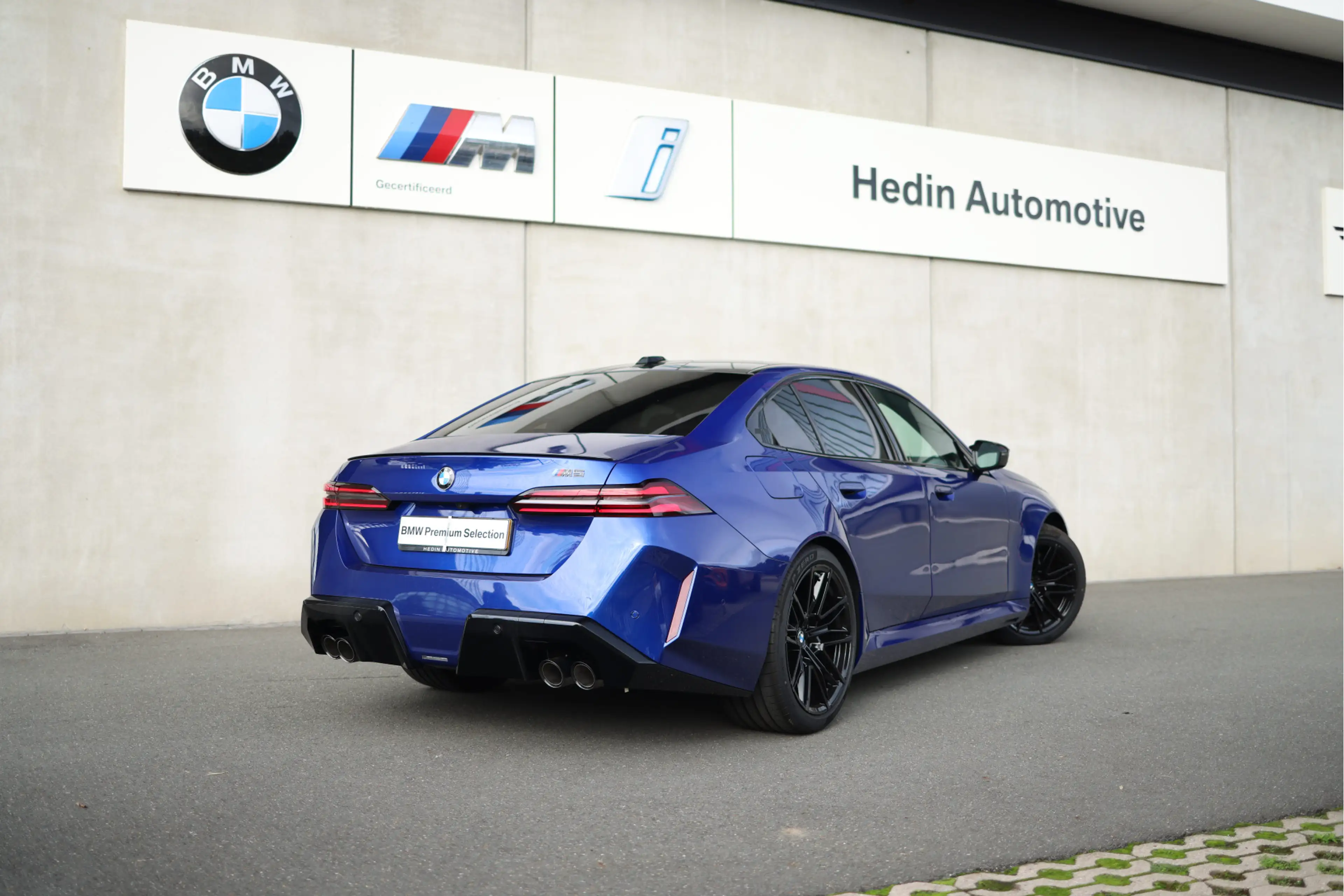 BMW M5 5-serie | Bowers & Wilkins Surround Sound System | — photo 3