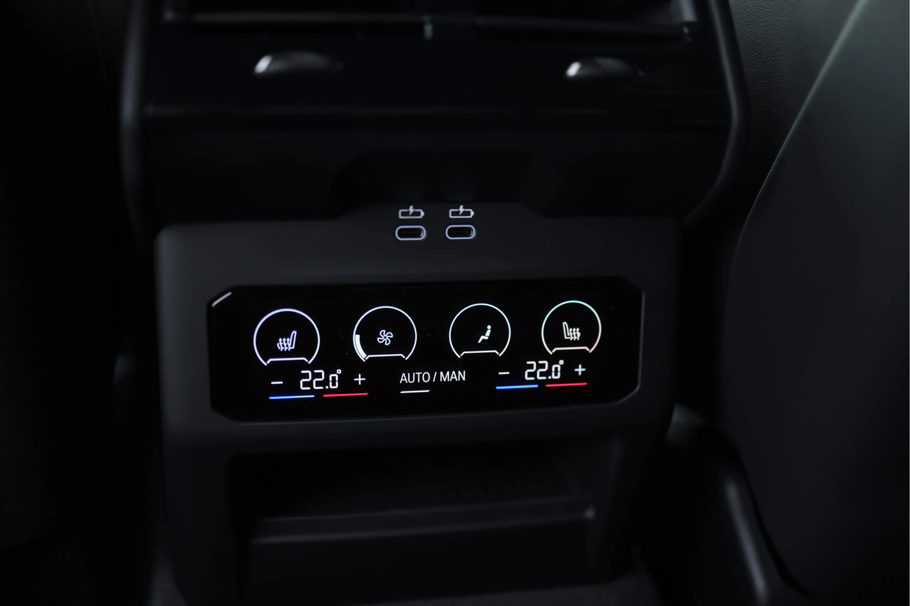 BMW M5 5-serie | Bowers & Wilkins Surround Sound System | — photo 15