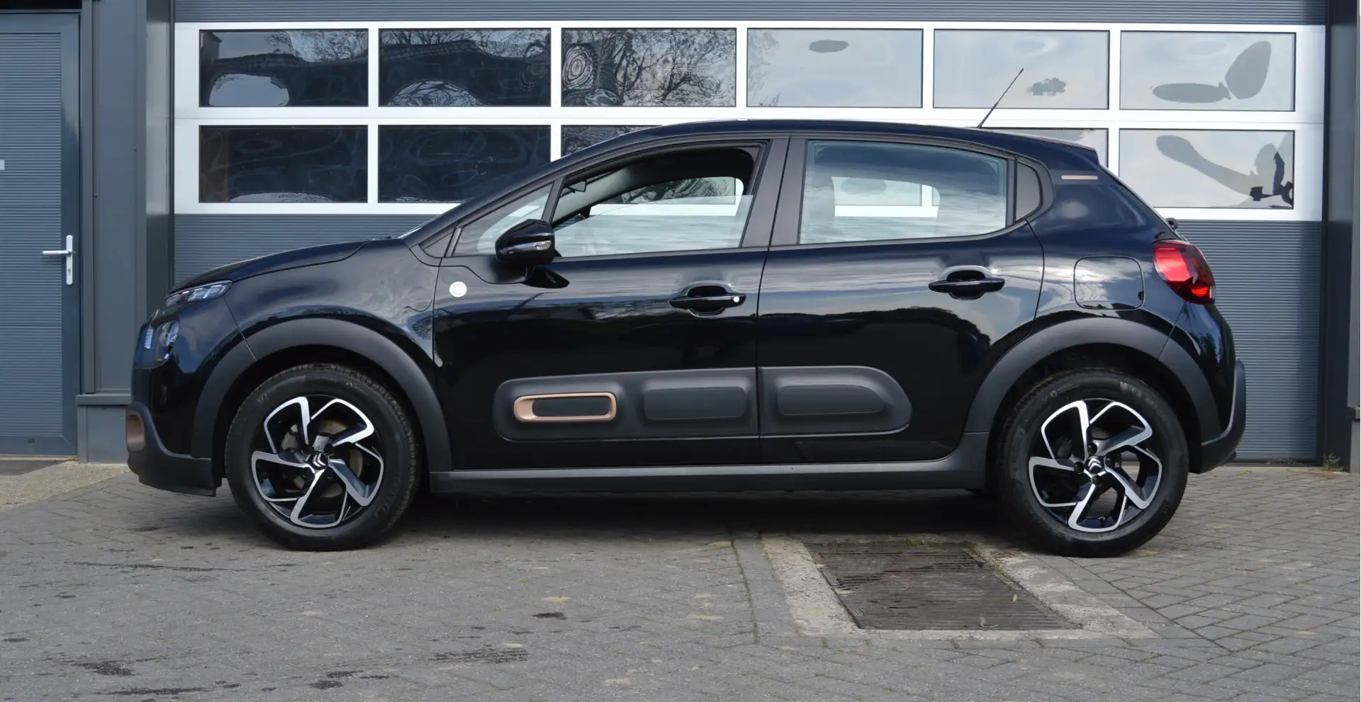 Citroen C3 1.2 PureTech C-Series | Carplay/PDC/Cruise control Negro - 2