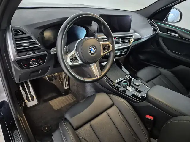 BMW X3 view 7
