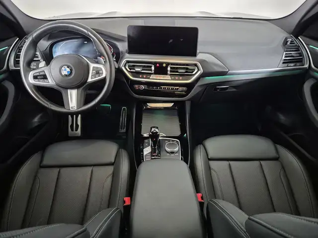 BMW X3 view 9