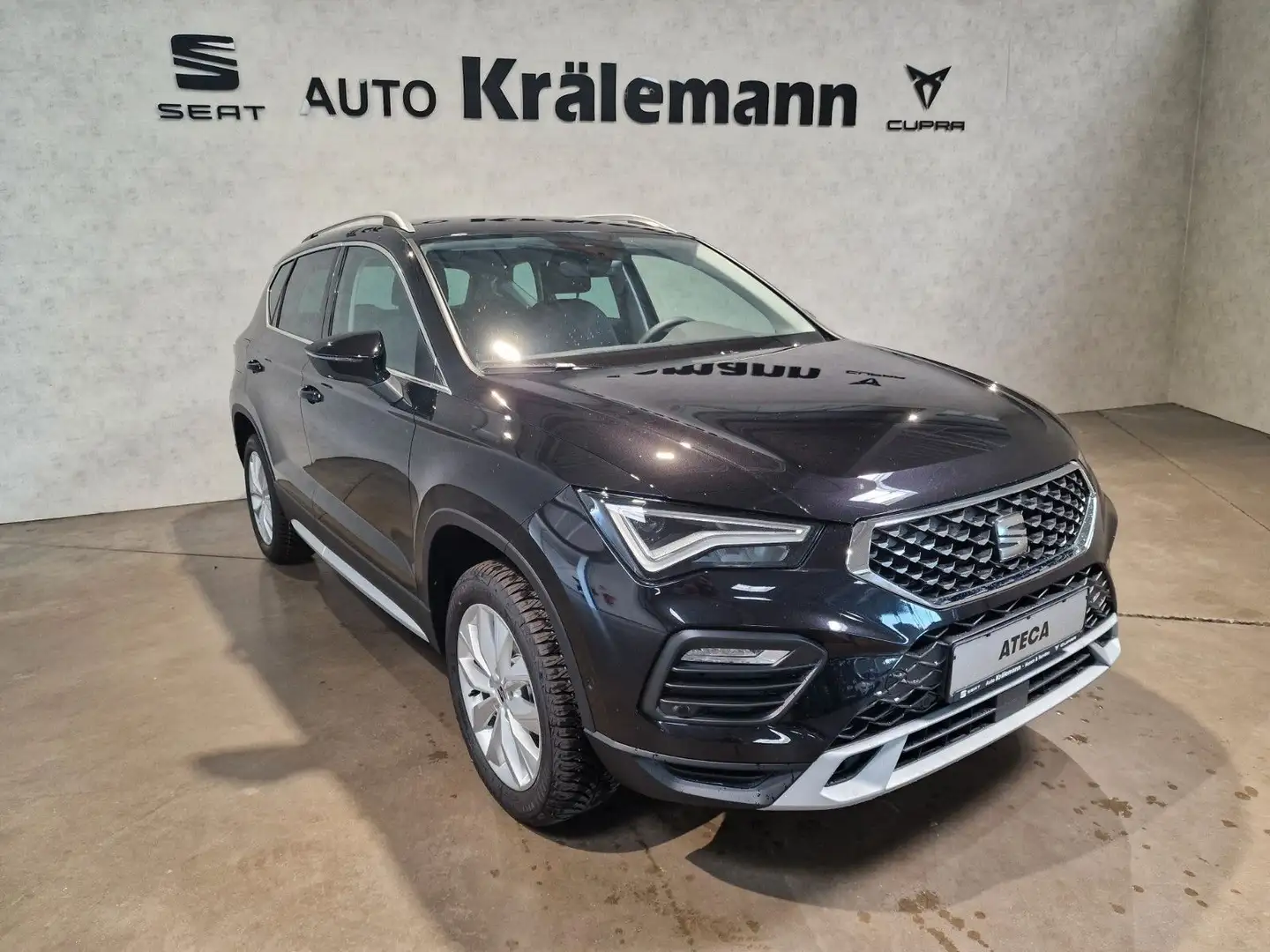 SEAT Ateca Xperience 1.5TSI DSG*AHK*Navi*el.Heckkl Schwarz - 1