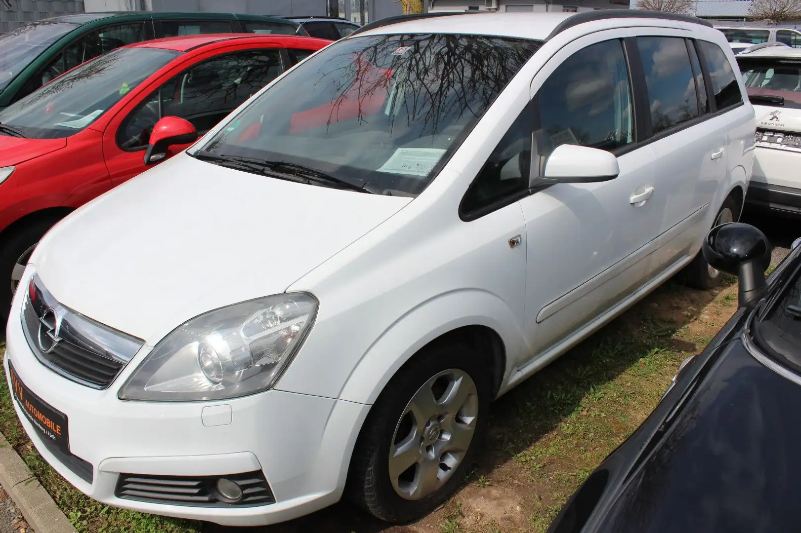Opel Zafira B Edition, Automatik, Scheckheft, Blanco - 1