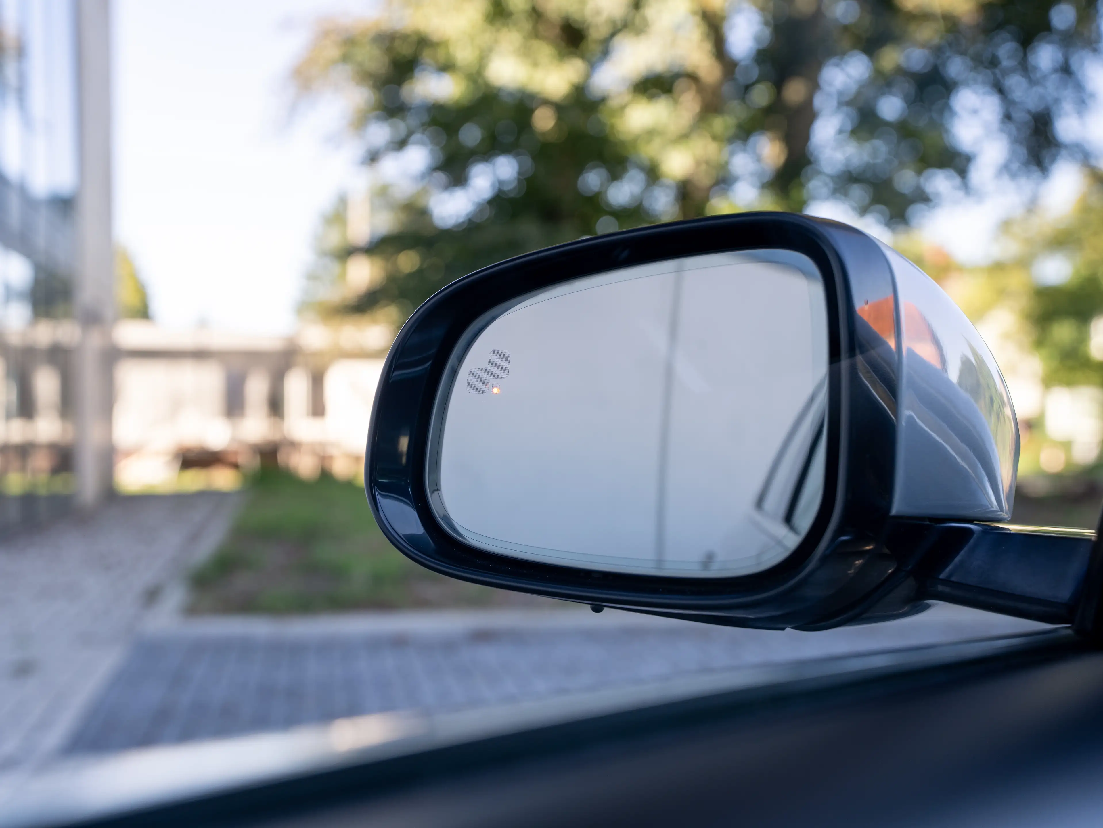 Jaguar XF XF 2.0 T P250 R-Dynamic SE — photo 20
