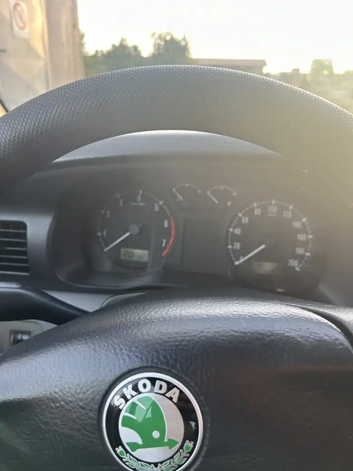 Skoda Octavia 1.6 LX c/airbag, foto 2