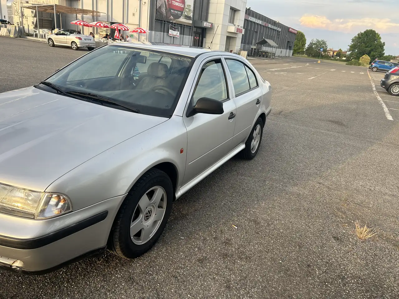 Skoda Octavia 1.6 LX c/airbag, foto 3