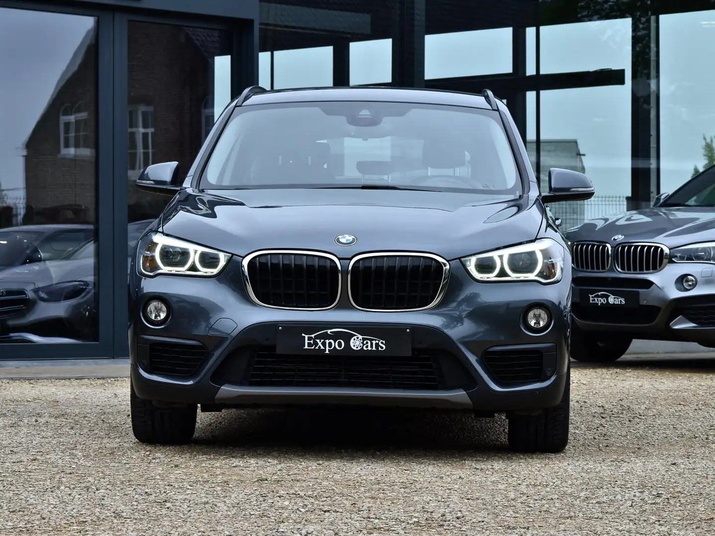 BMW X1 2.0iAS xDrive20*HEAD-UP*LEDER*MEMORY*VW ZETELS*GPS Grau - 2