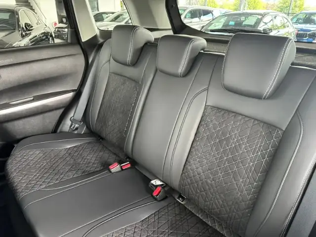 Suzuki Vitara view 11