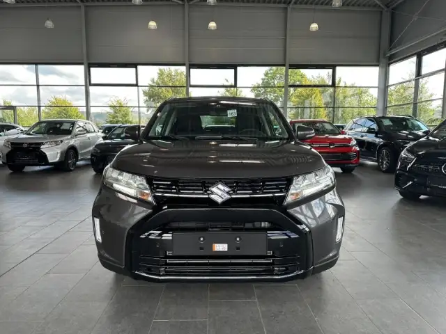 Suzuki Vitara view 2