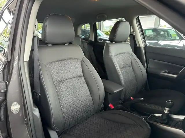 Suzuki Vitara view 14