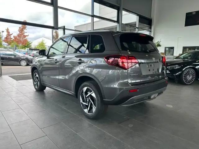 Suzuki Vitara view 6