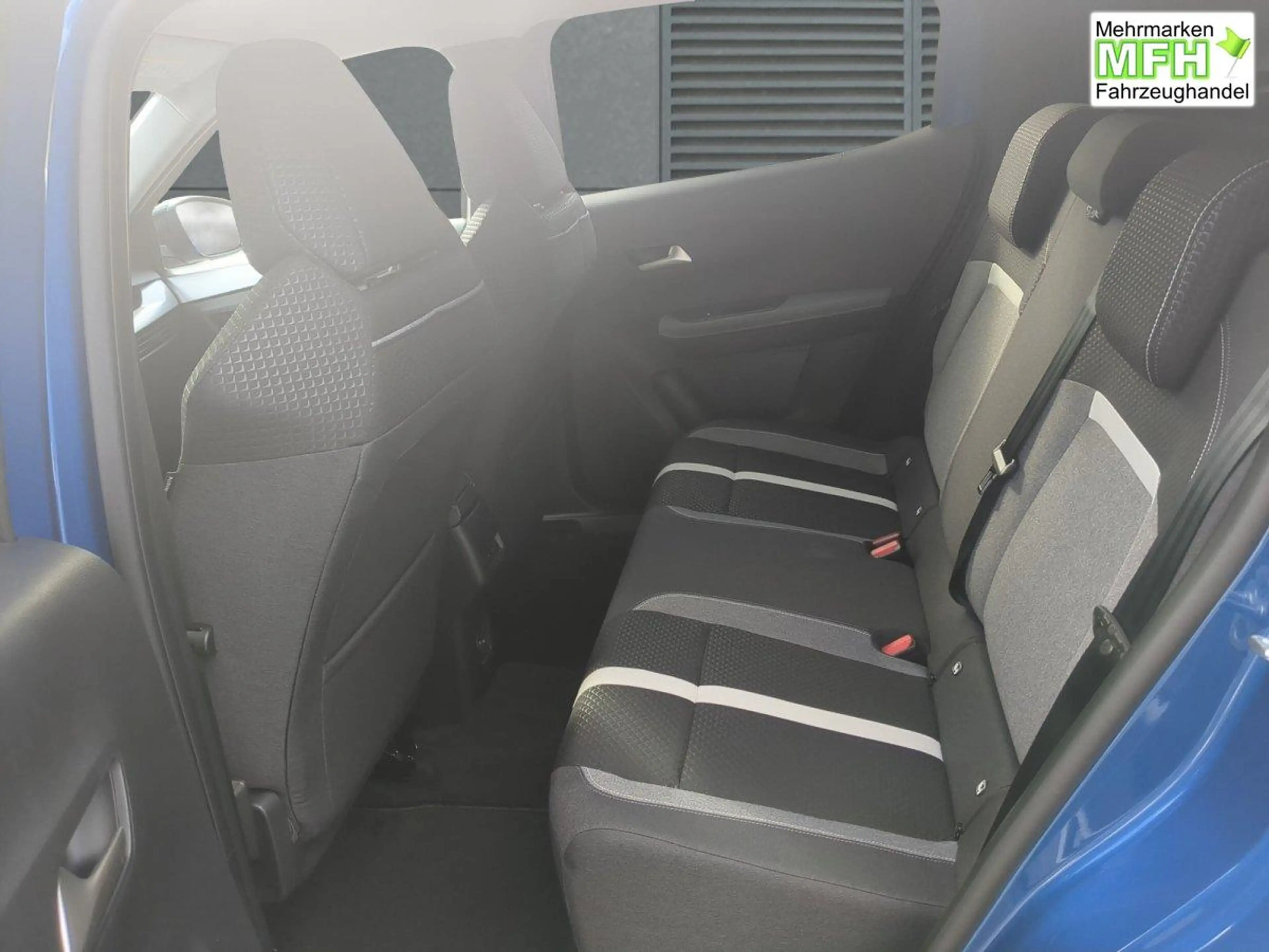 Opel Frontera Ultimate SHZ 145 Full-Hybrid e-DCT6 107 kW (145... — photo 5