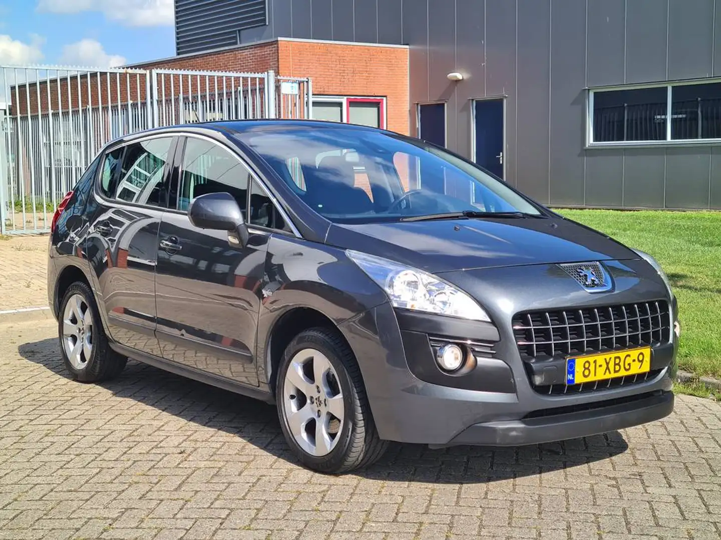 Peugeot 3008 Active 1.6 THP. *Pano*trekhaak*cruise* Gri - 1