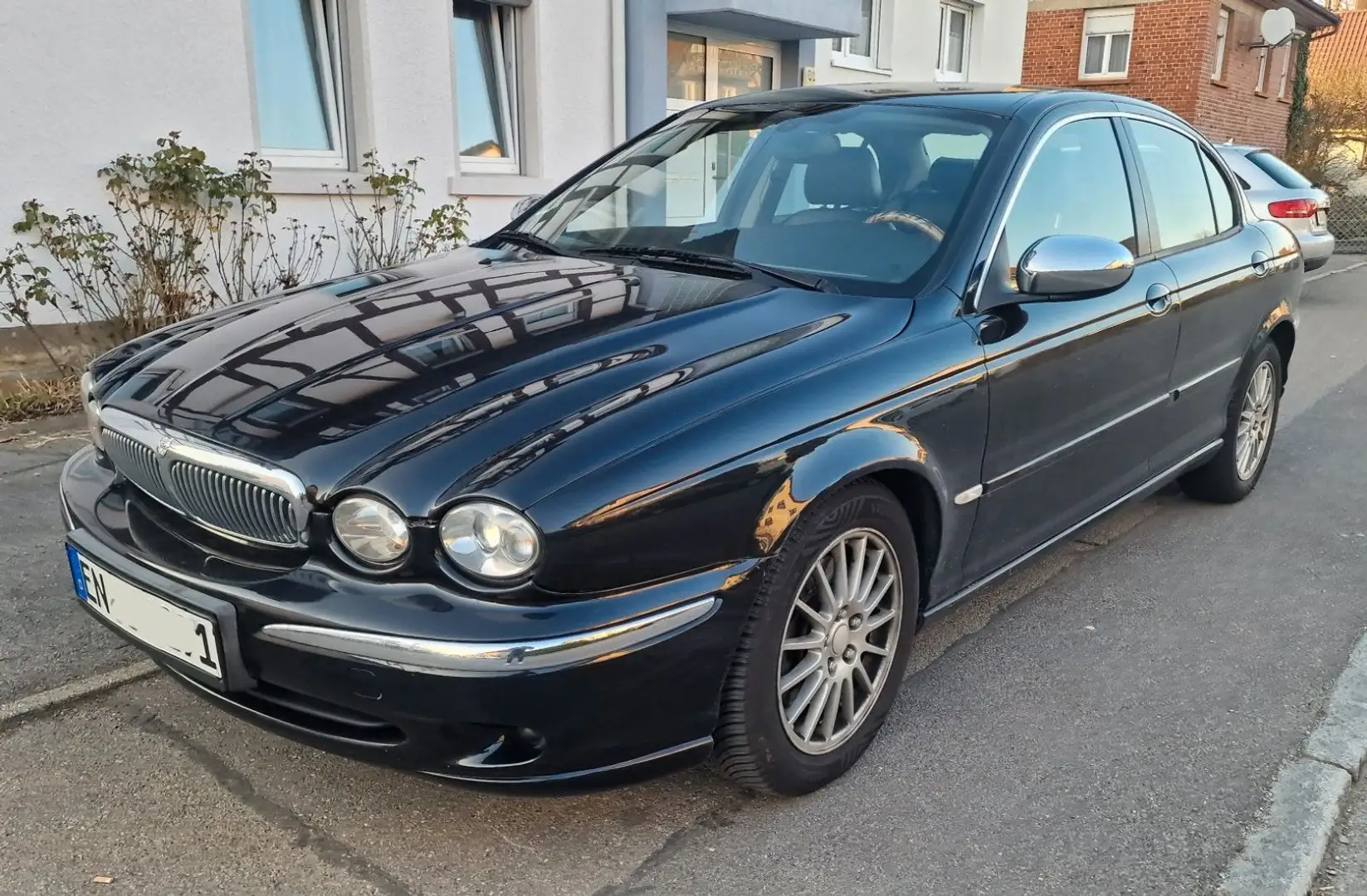 Jaguar X-Type 2.2/GARANTIE/TÜV 05.26/LEDER/NAVI/TEMP. - 2