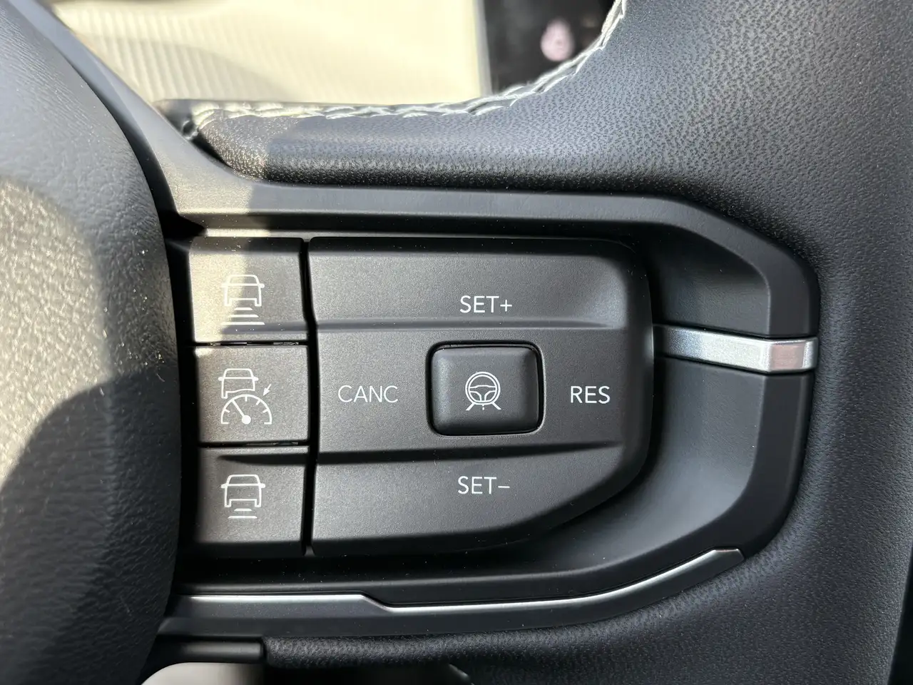 Jeep Cherokee снимка Jeep Cherokee