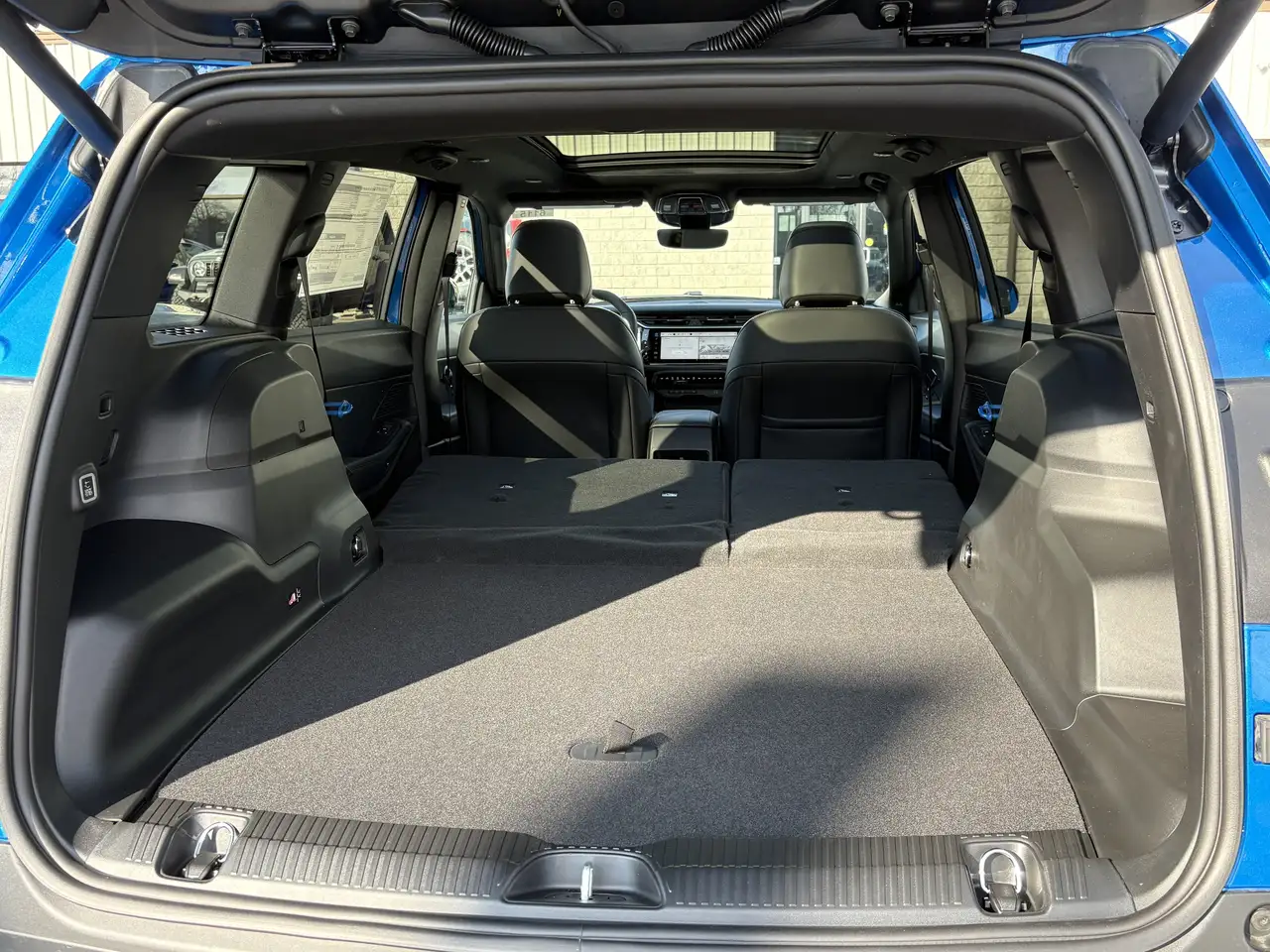 Jeep Cherokee снимка Jeep Cherokee