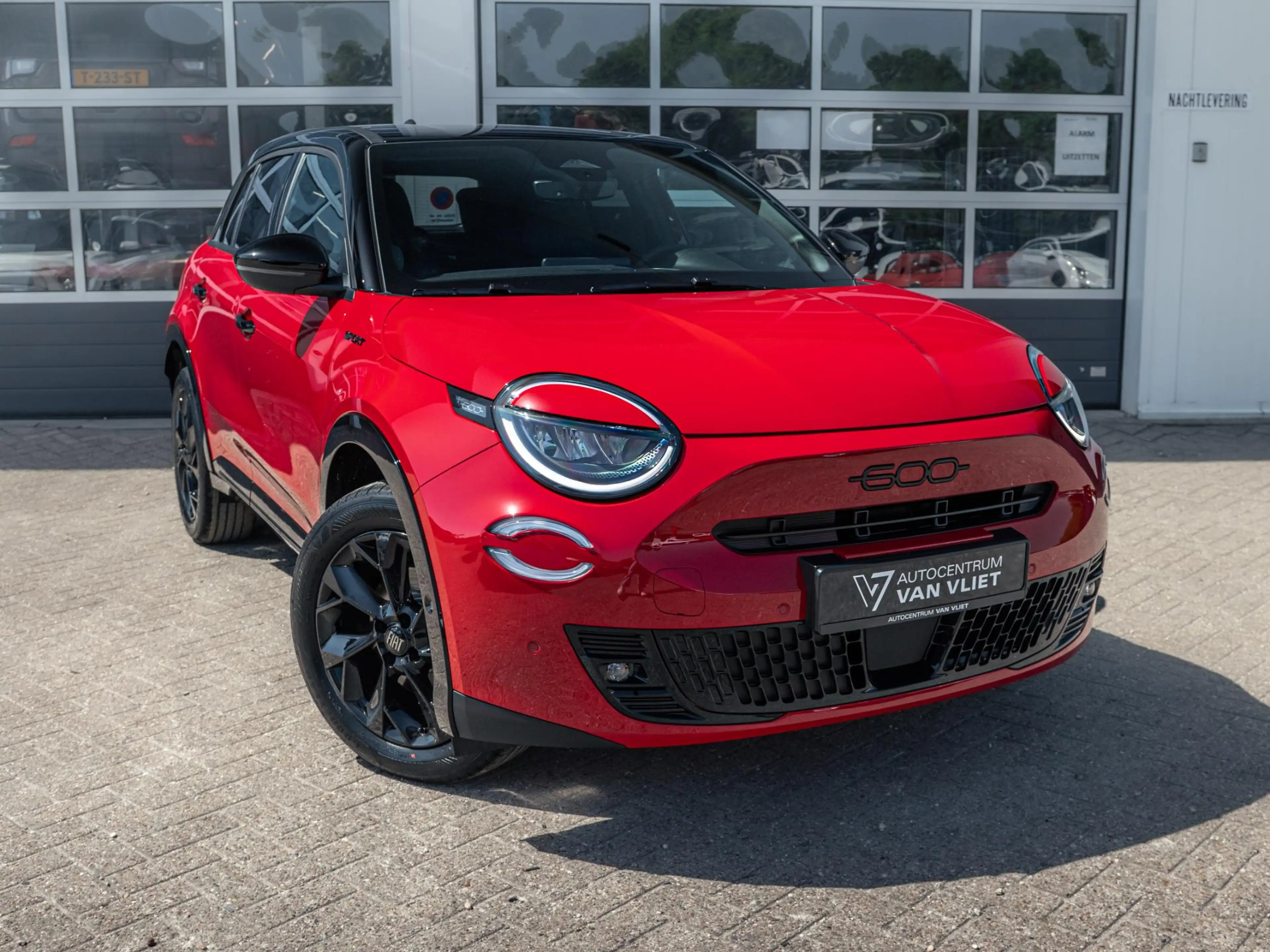 Fiat 600e Sport 54 kWh | Clima | Adapt. Cruise | Navi | Wint — photo 4