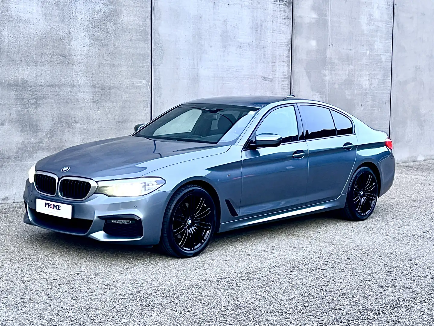 BMW 520 520d Aut. M Sport , HUD, Kamera, Alcantara - 1