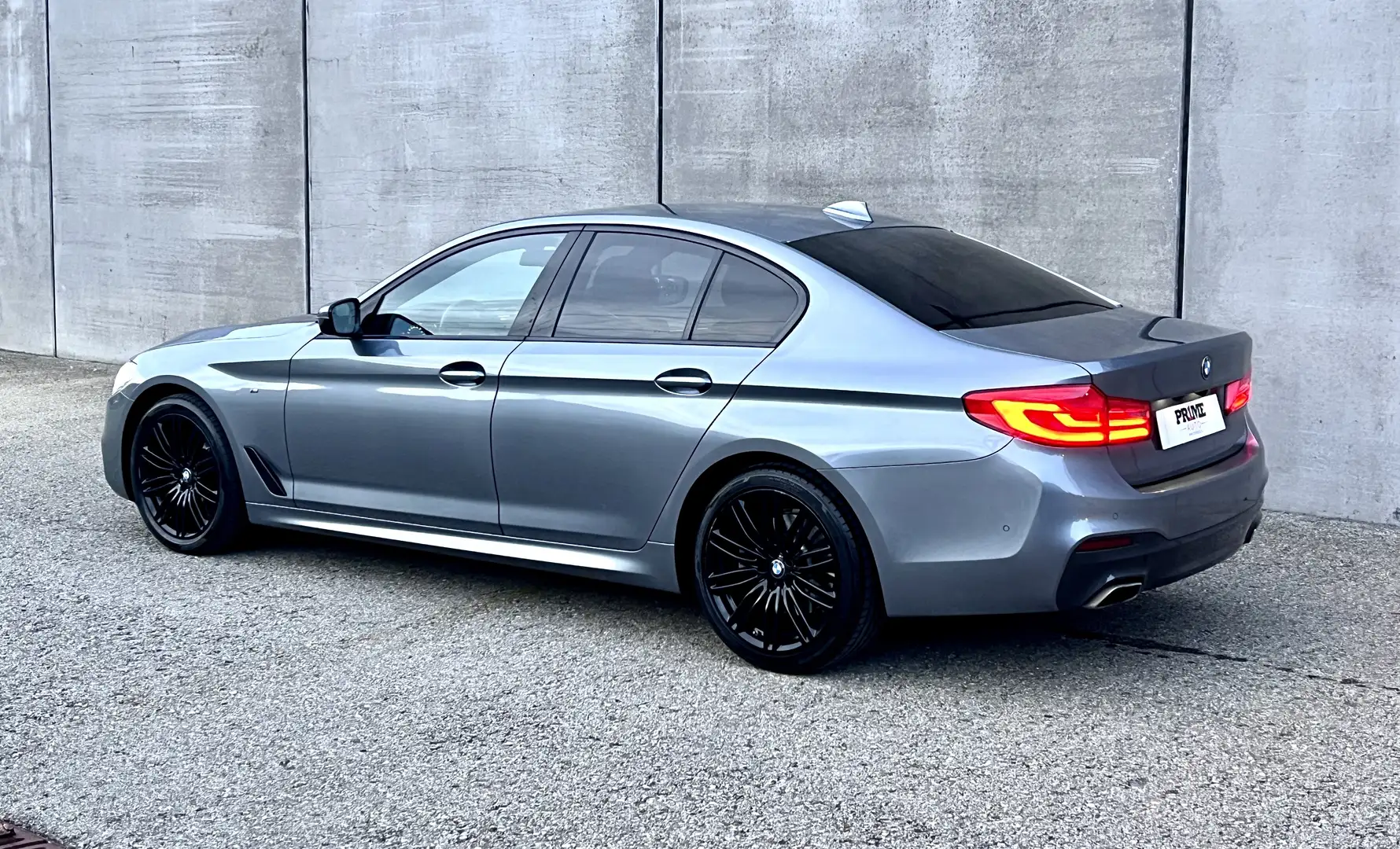 BMW 520 520d Aut. M Sport , HUD, Kamera, Alcantara - 2