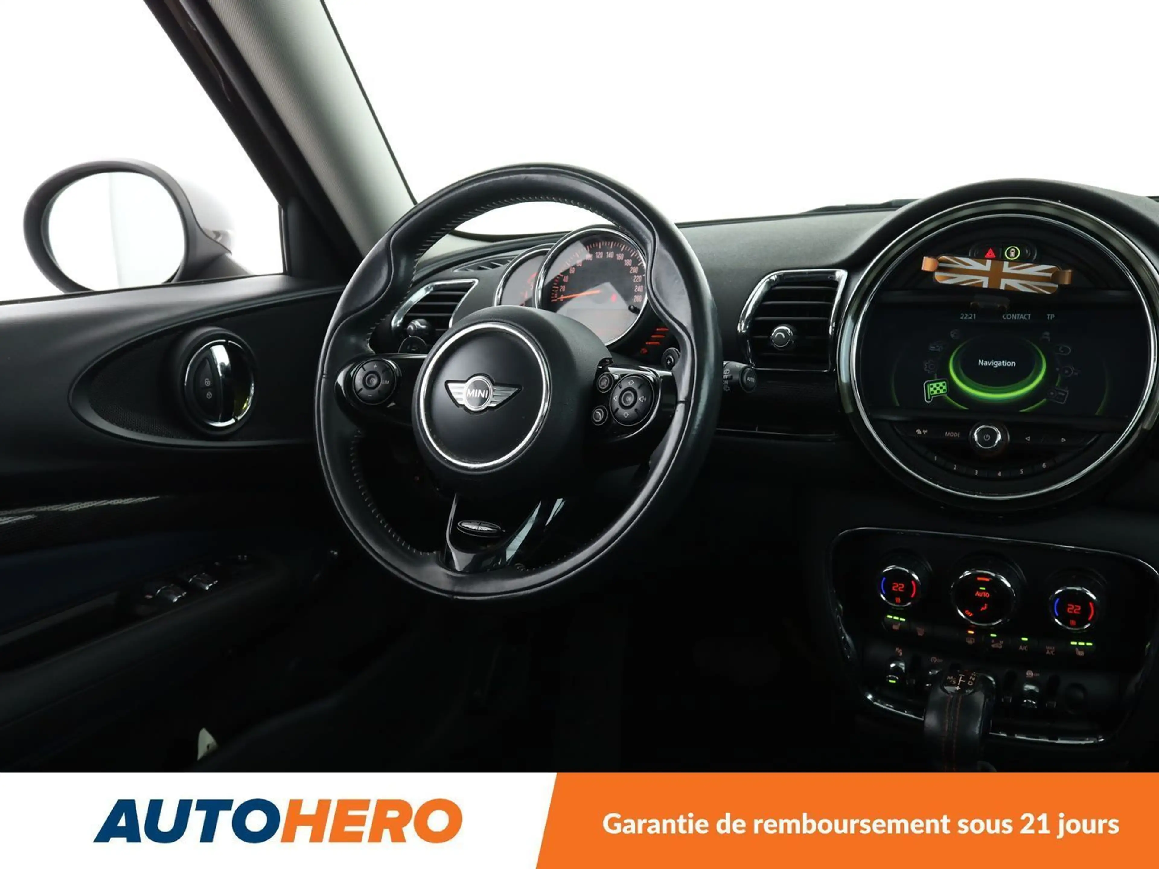 MINI Cooper SD Clubman Cooper SD Finition Red Hot Chili BVA8 — photo 13