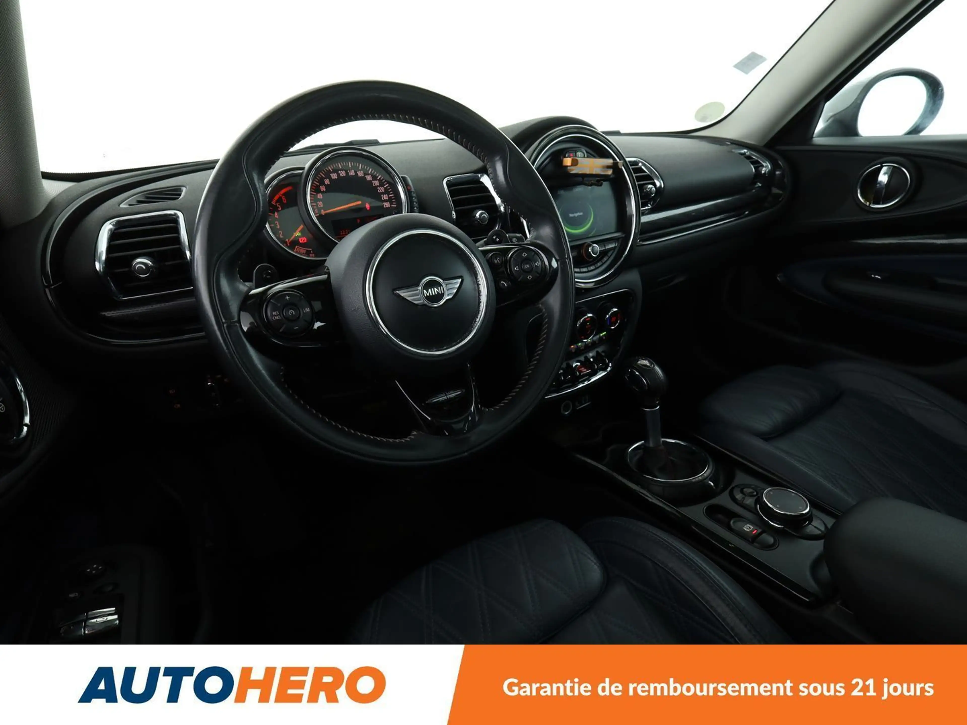 MINI Cooper SD Clubman Cooper SD Finition Red Hot Chili BVA8 — photo 11