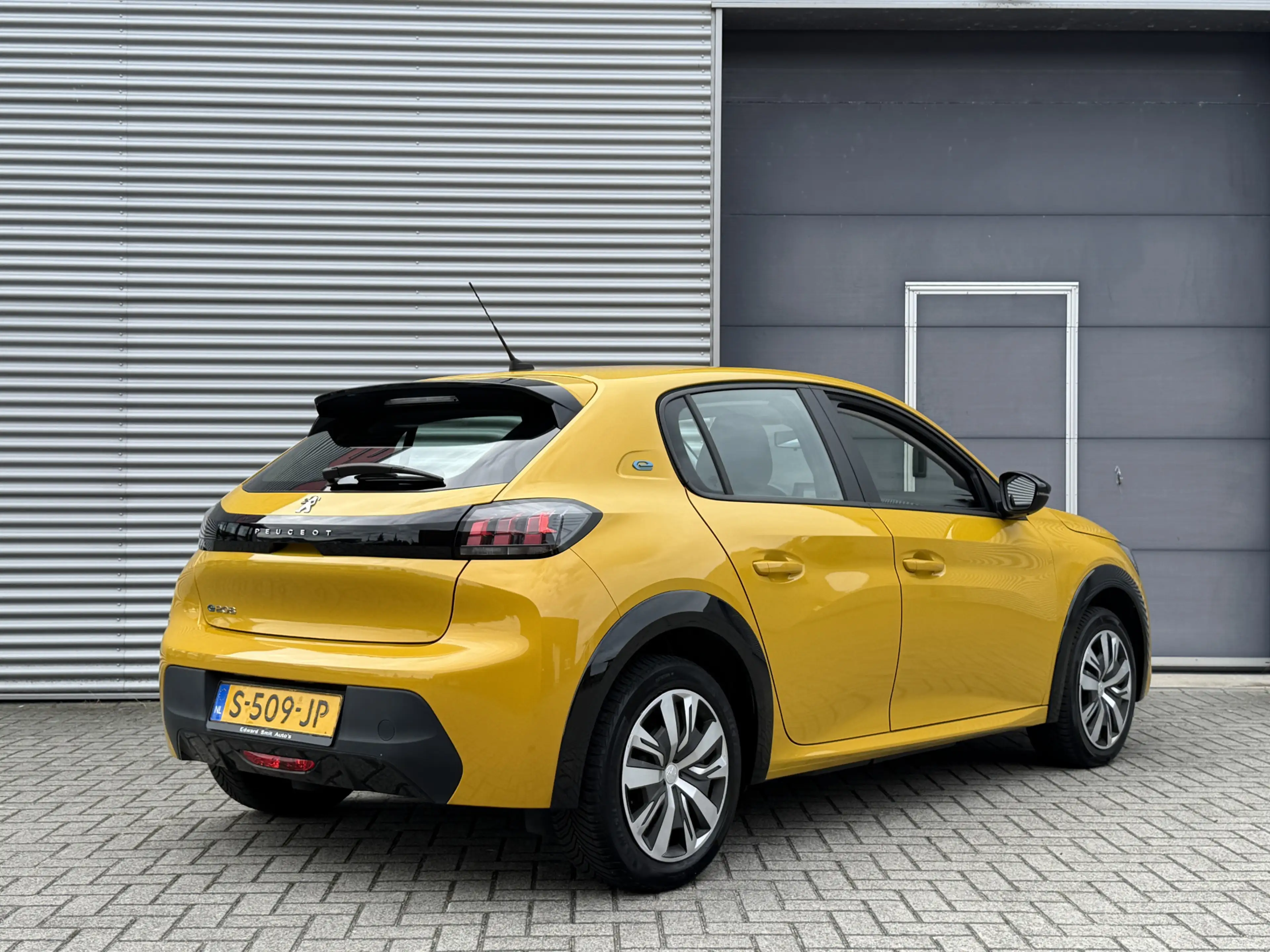 Peugeot e-208 EV Active 50 kWh I Carplay I Navi I SOH 100% — photo 5