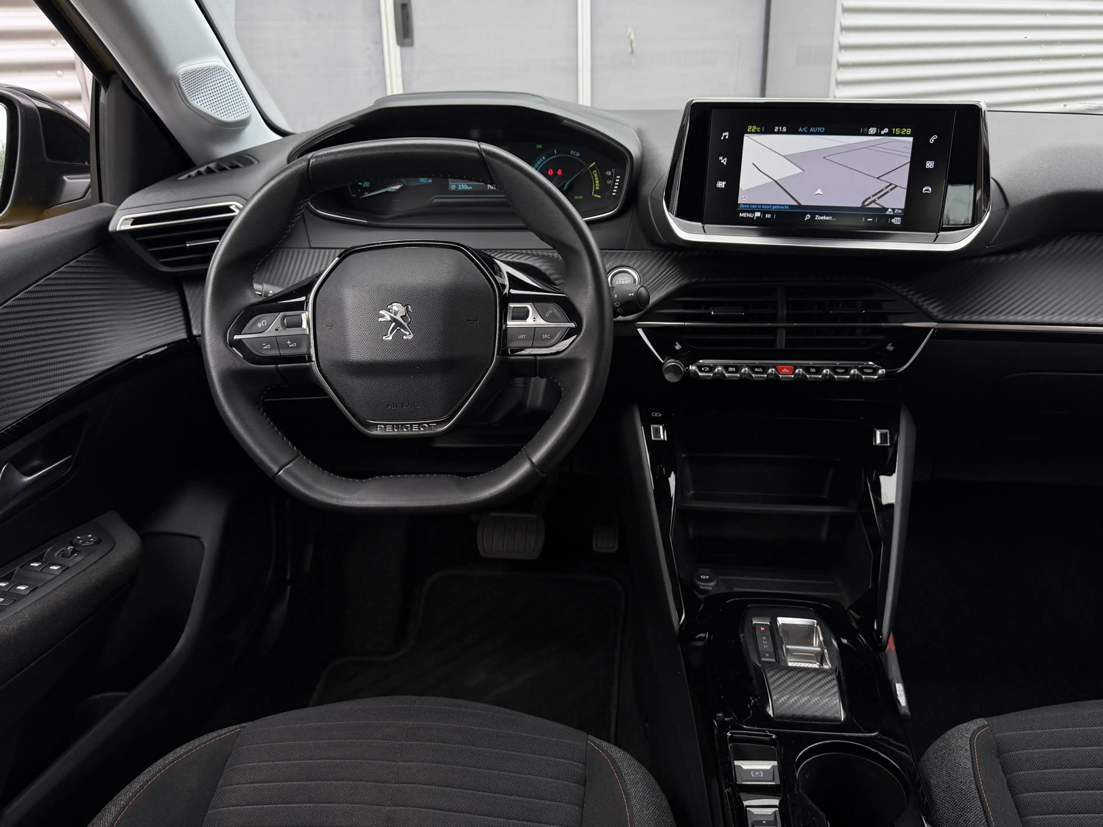 Peugeot e-208 EV Active 50 kWh I Carplay I Navi I SOH 100% — photo 6