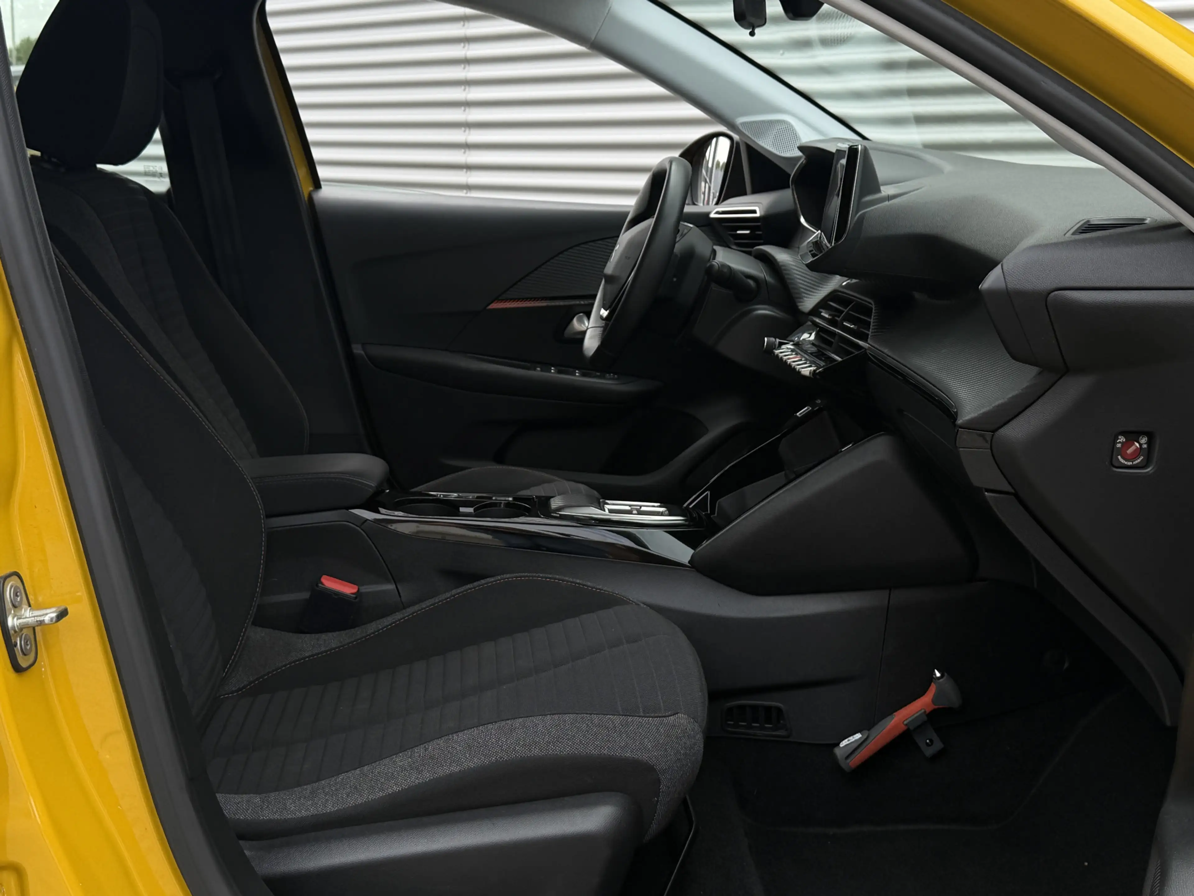 Peugeot e-208 EV Active 50 kWh I Carplay I Navi I SOH 100% — photo 8