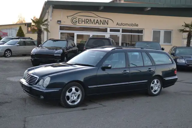 Mercedes-Benz E 280 T AVANTGARDE*Leder*Xenon*TÜV*Schiebedach