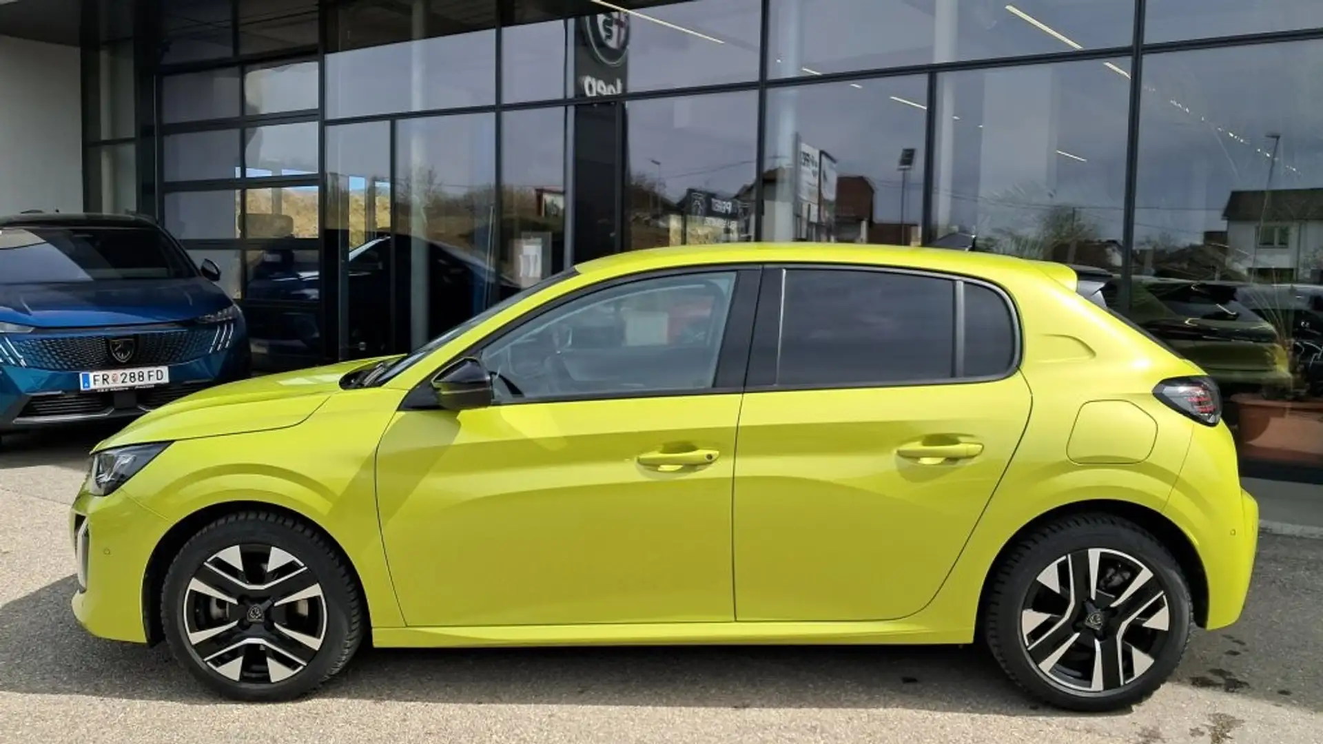 Peugeot 208 PureTech 100 S&S Allure Gelb - 2