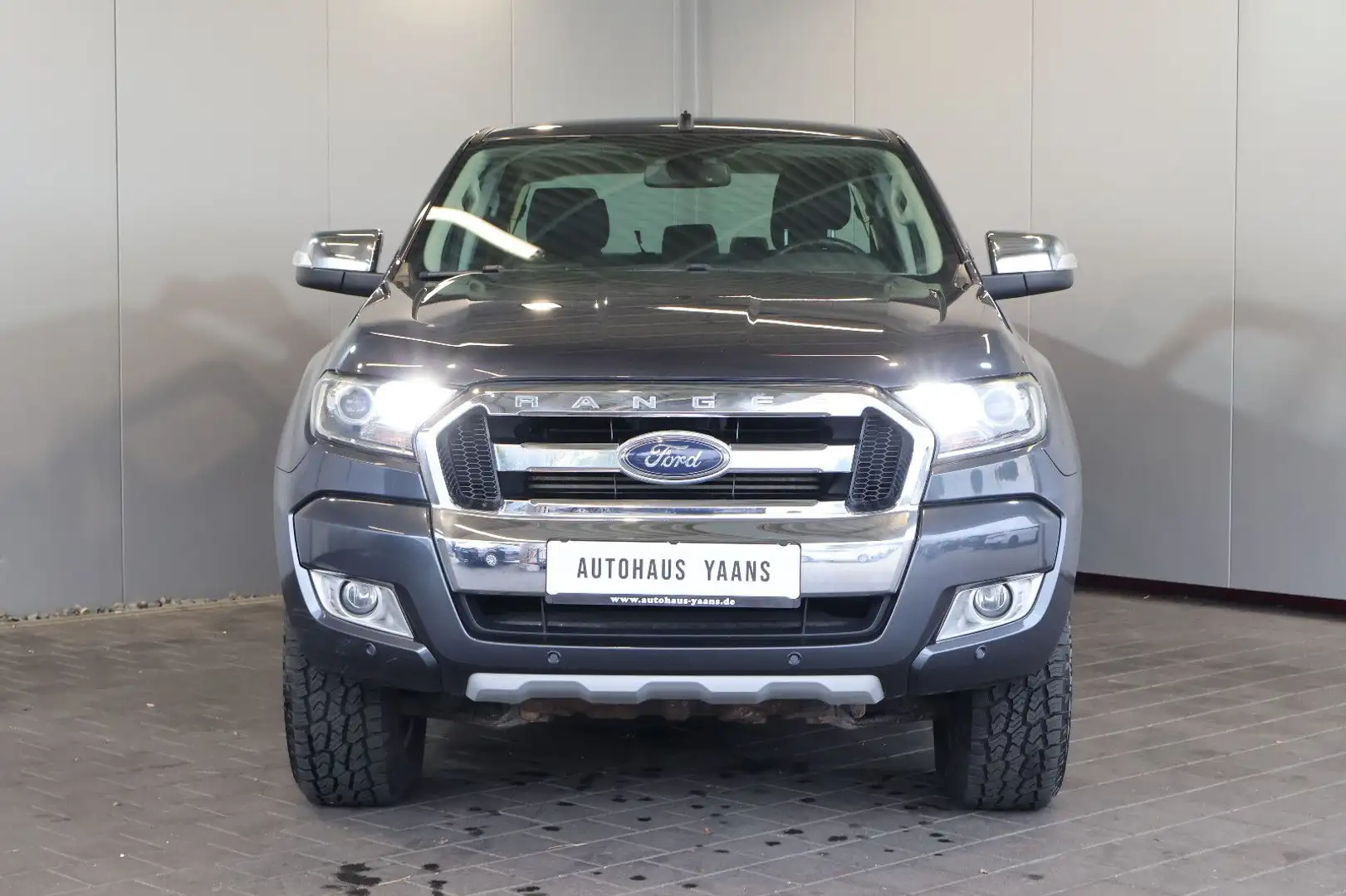 Ford Ranger Limited DOKA 4x4 2.2 TDCI LEDER+AHK Grau - 2