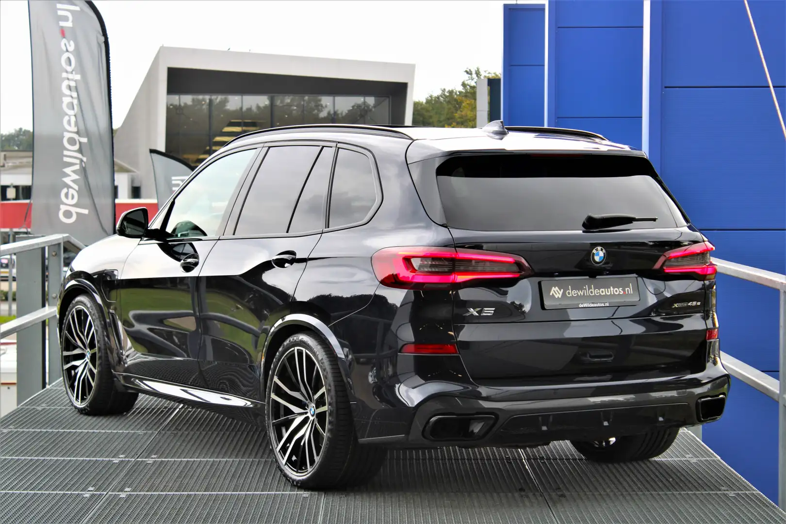 BMW X5 xDrive45e M-sport 394pk Pano SkyLounge Laser Head- Noir - 2