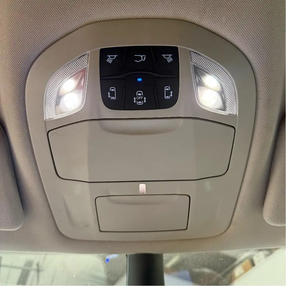 Chrysler Pacifica снимка Chrysler Pacifica