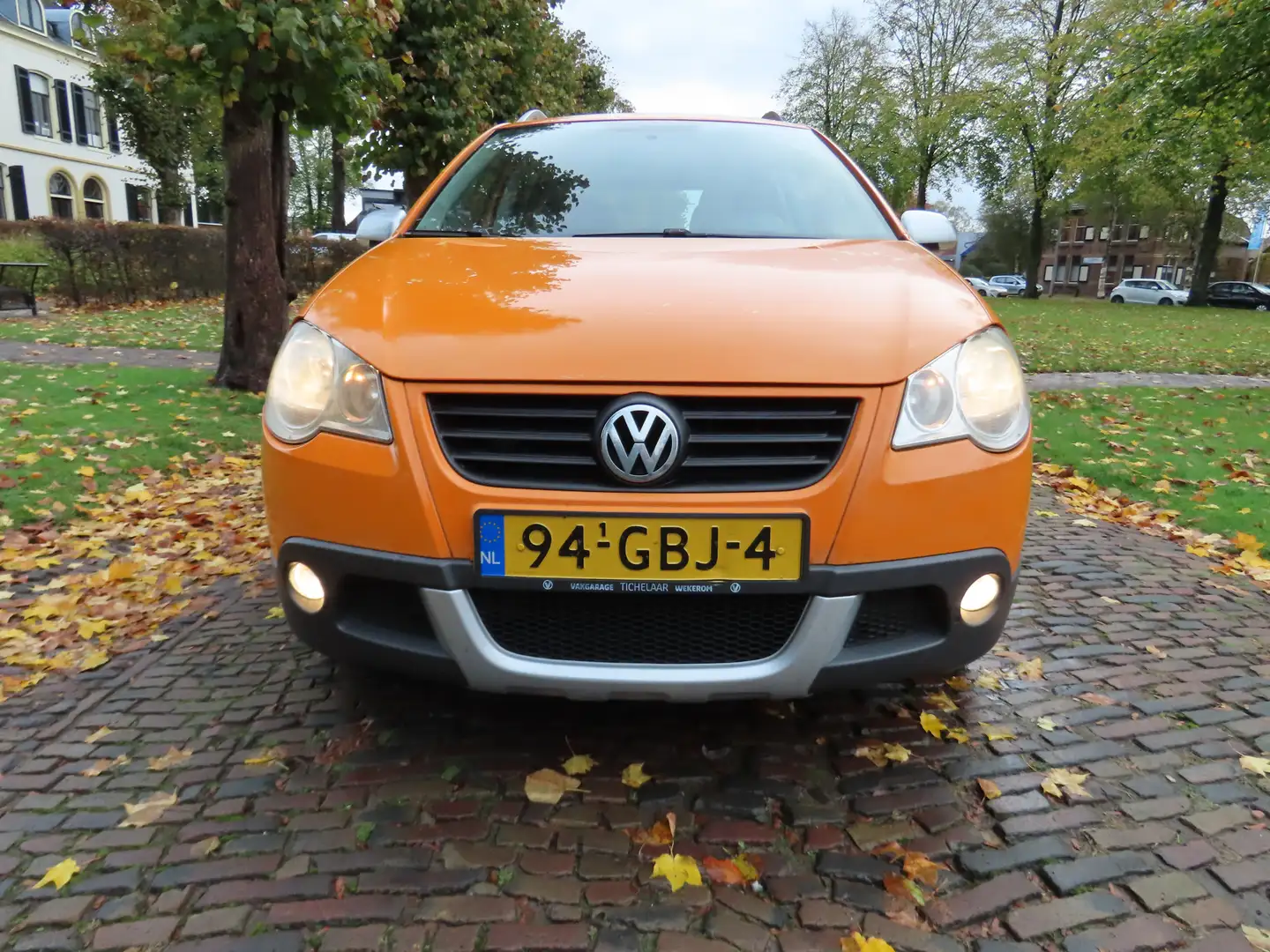 Volkswagen Polo Cross 1.6-16V Automaat Climate control Cruisecontrol Lm Orange - 2