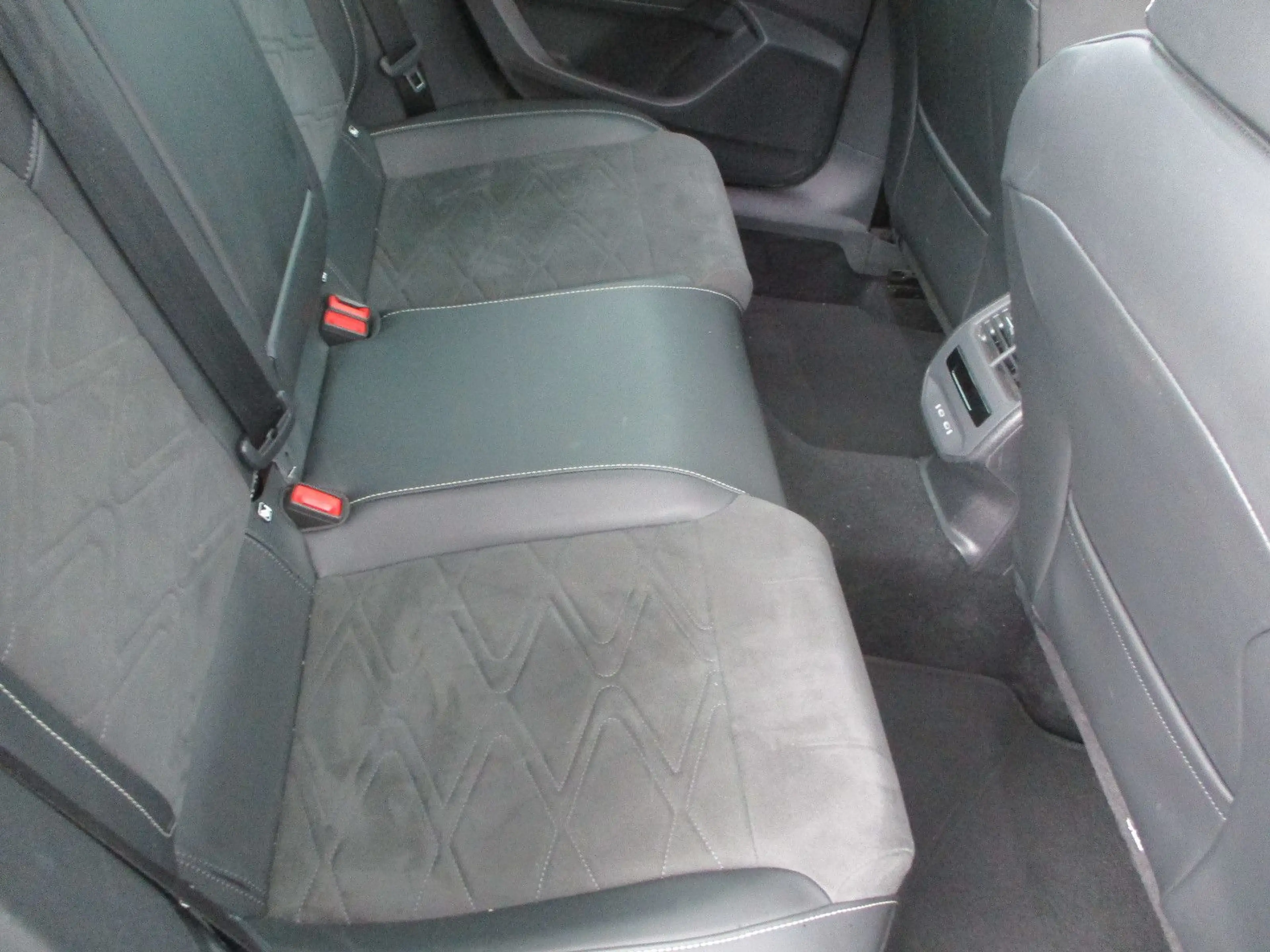 SEAT Leon 2.0 TDI NAVI LEDER KAMERA LED SPURH ACC PDC — photo 15