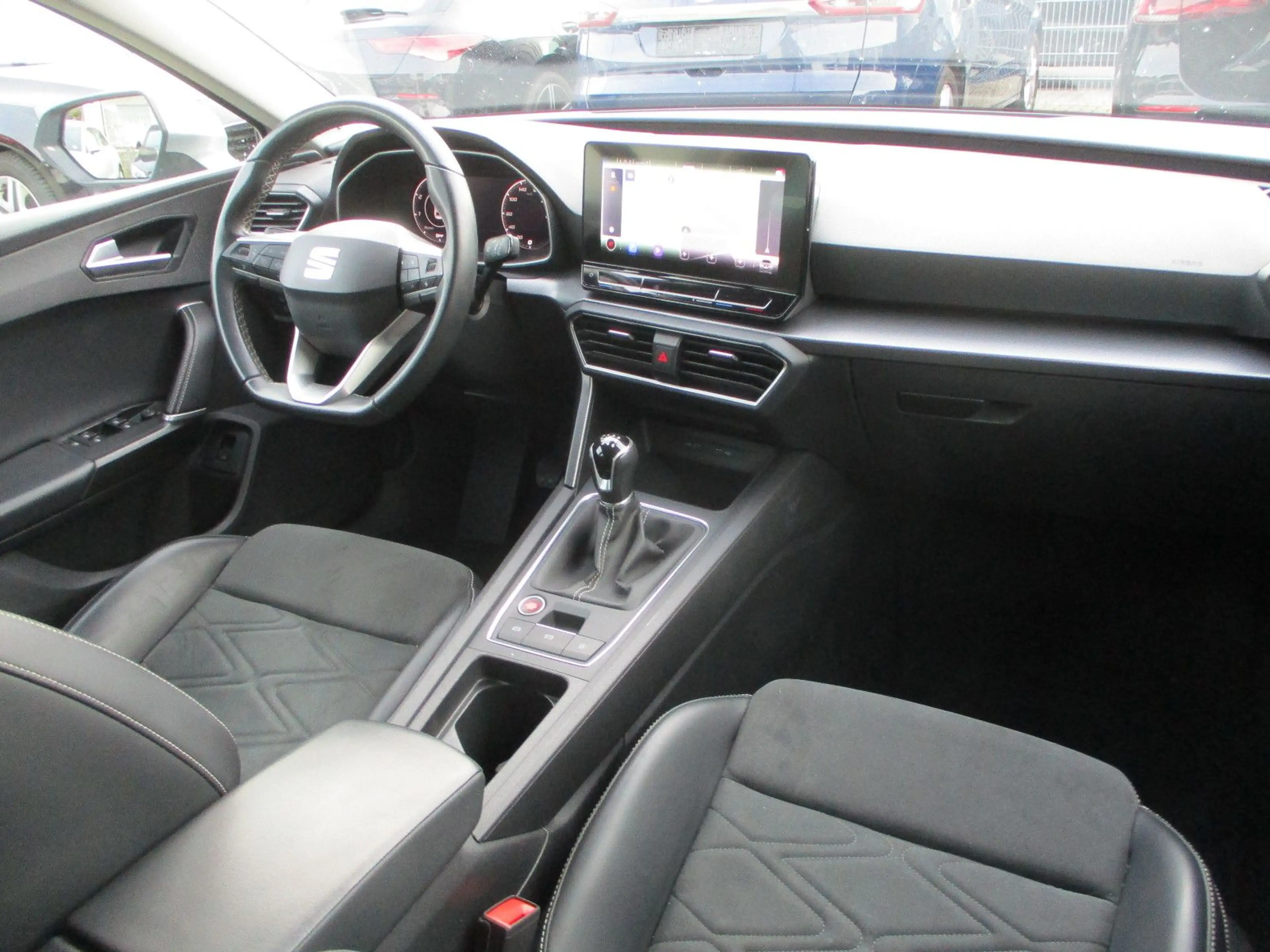 SEAT Leon 2.0 TDI NAVI LEDER KAMERA LED SPURH ACC PDC — photo 18