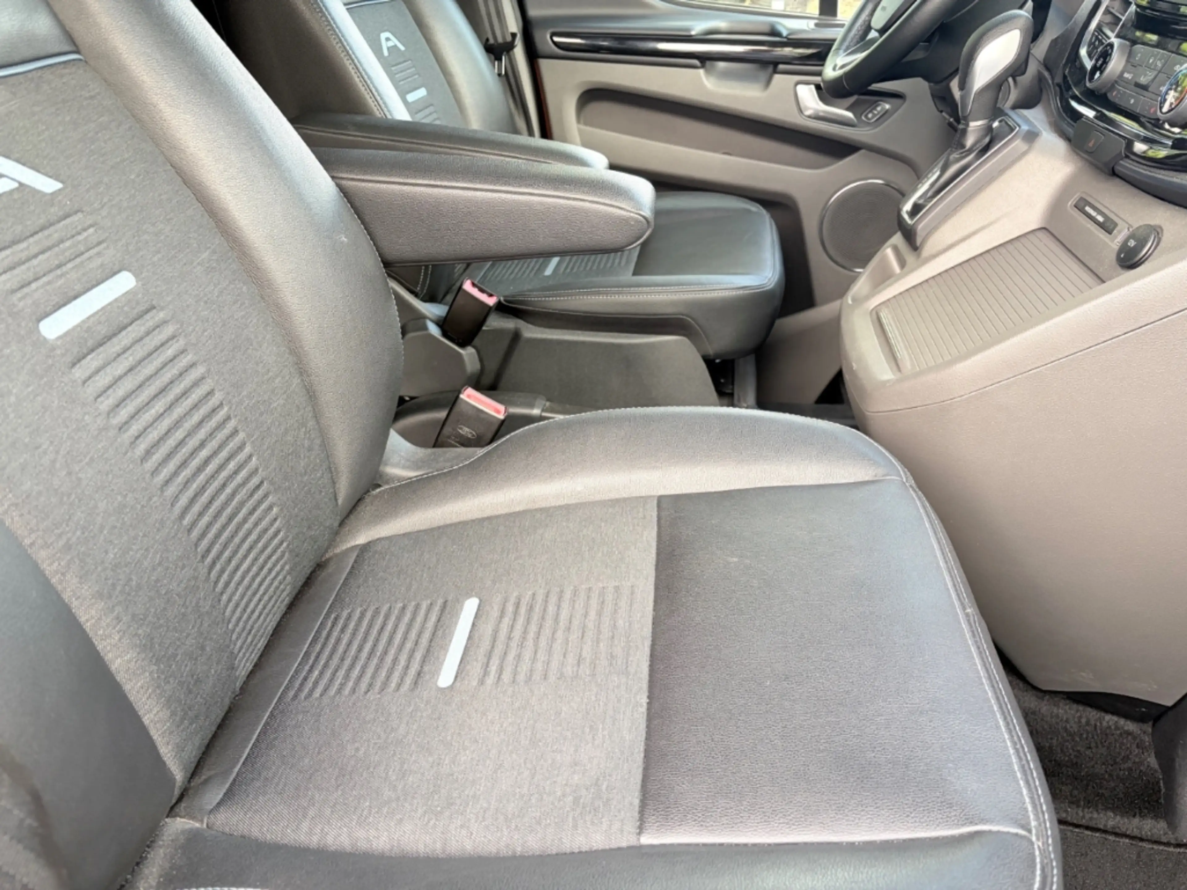 Ford Tourneo Custom 2.0 TDCi Active Autom. Standheizung FGS — photo 16