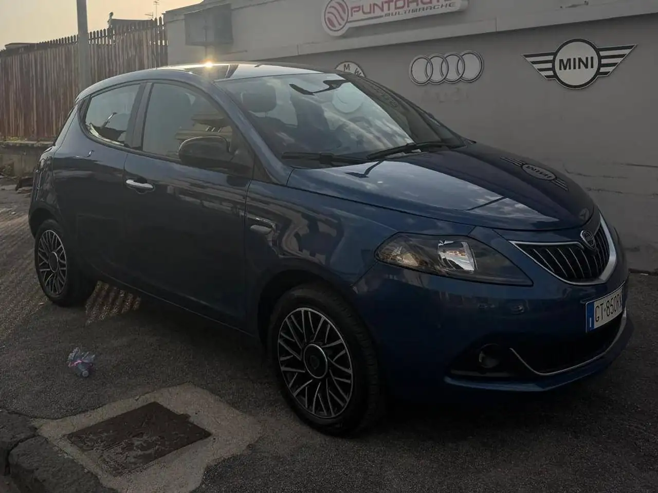 Lancia Ypsilon 2024 — фото 6