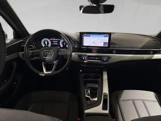 Audi A4 view 5