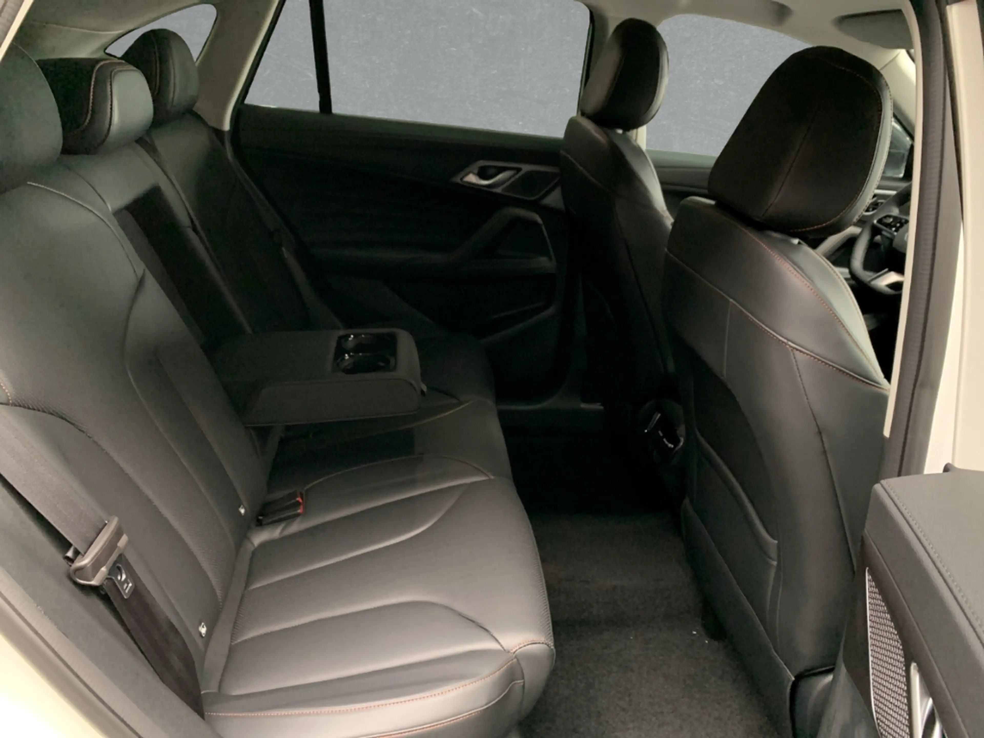 MG EHS Luxury MY24 360° Kamera SHZ Navi MG Pilot — photo 5